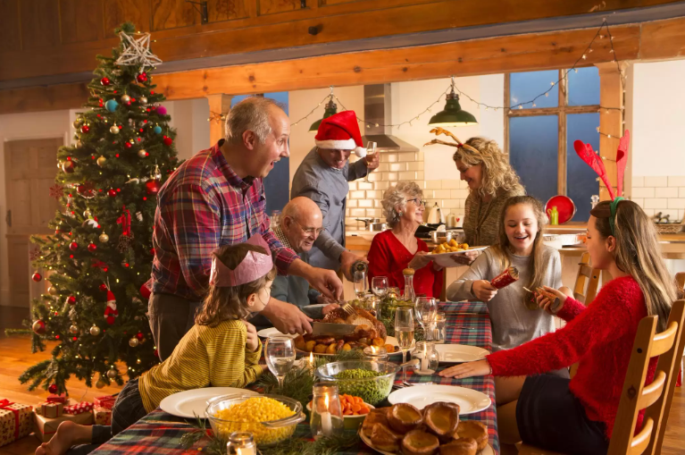 Weihnachts-Cardio-Workouts: Spaßige & einfache Wege, um nach den Festtagen zu Hause in Balance zu bleiben